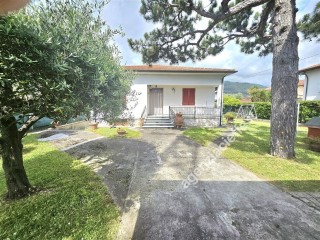 Villa singola in vendita a Massa