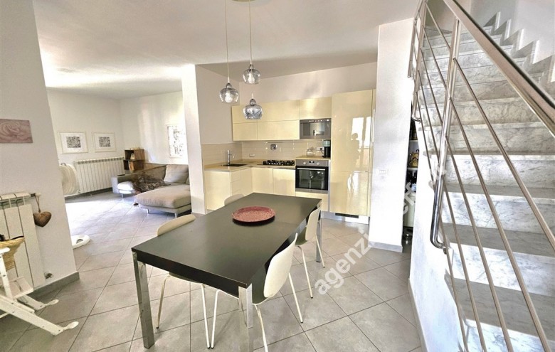 Appartamento in vendita a Massa