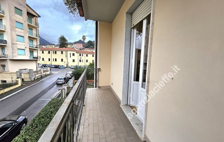 Appartamento in vendita a Massa