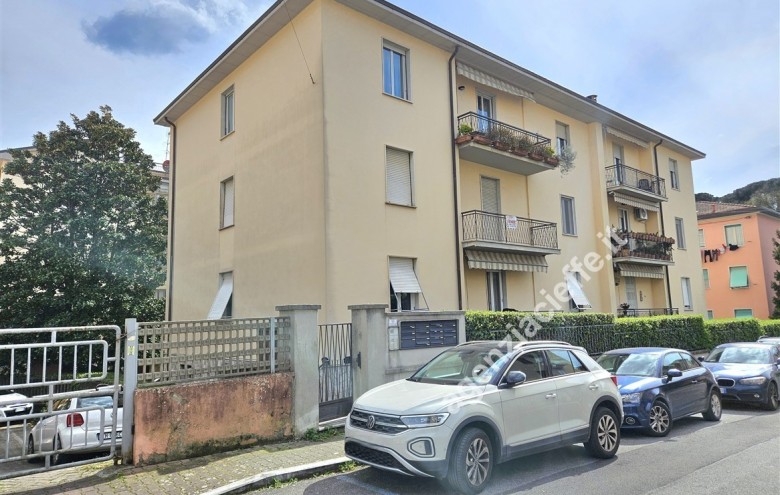 Appartamento in vendita a Massa