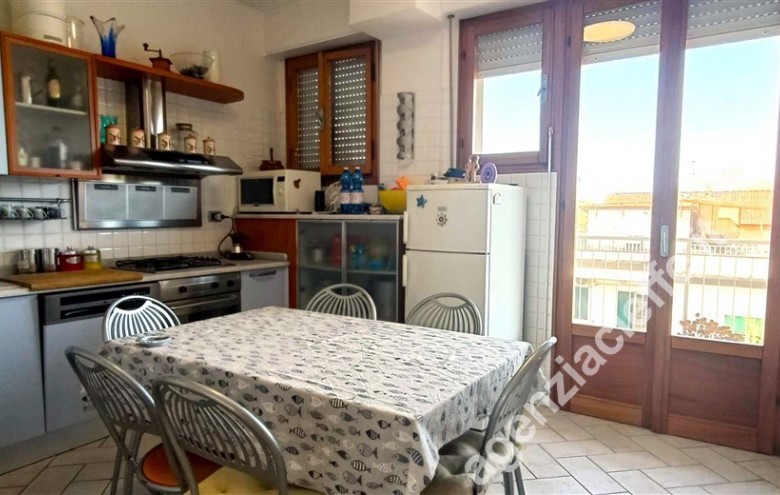 Appartamento in vendita a Massa