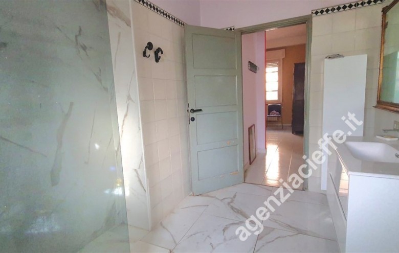 Appartamento in vendita a Massa