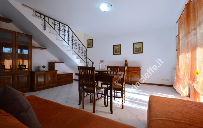 Villetta a schiera in vendita a Massa