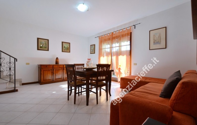 Villetta a schiera in vendita a Massa