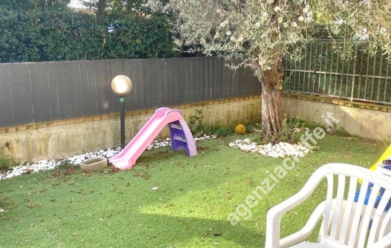 Appartamento in vendita a Massa