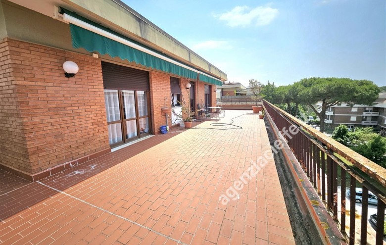 Attico in vendita a Massa