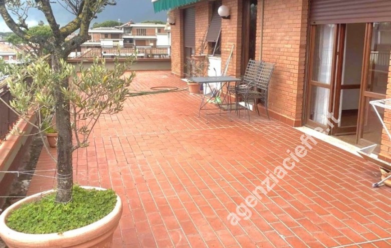 Attico in vendita a Massa