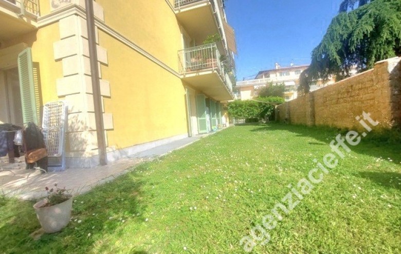 Appartamento in vendita a Massa