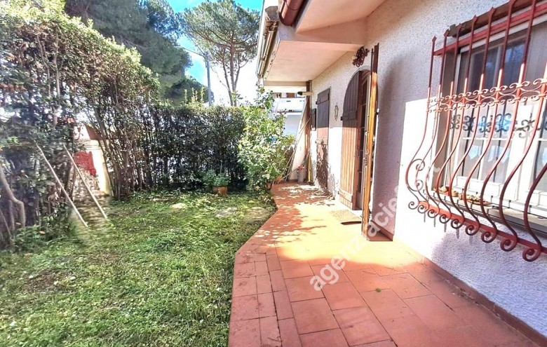 Villetta a schiera in vendita a Massa