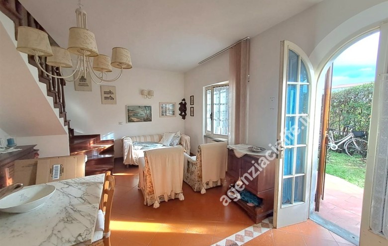Villetta a schiera in vendita a Massa