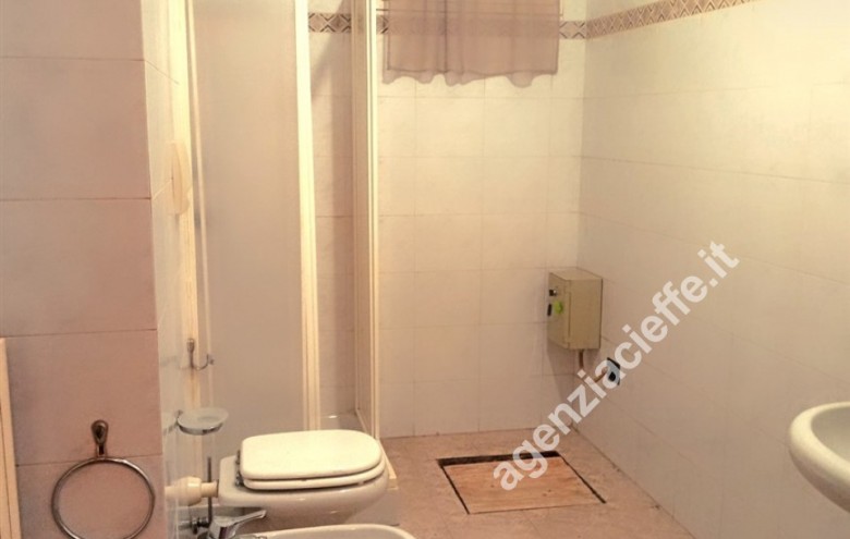 Bifamiliare in vendita a Massa