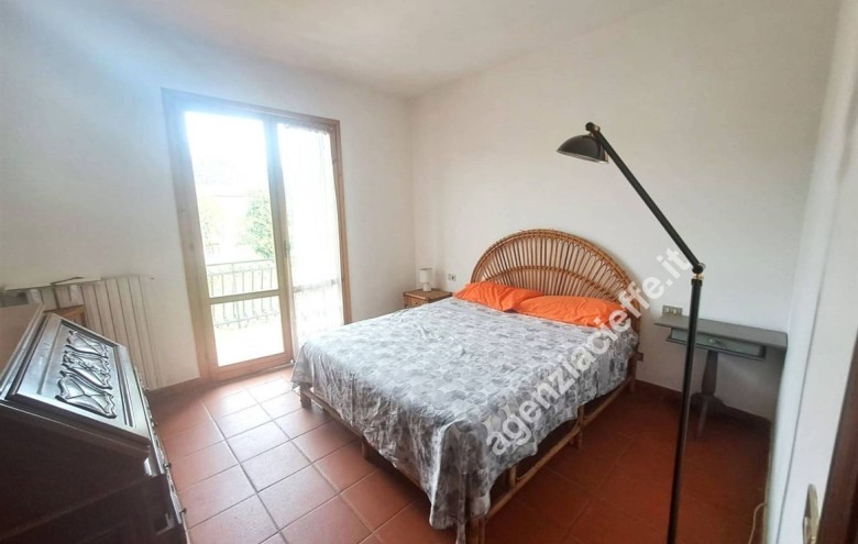 Bifamiliare in vendita a Montignoso