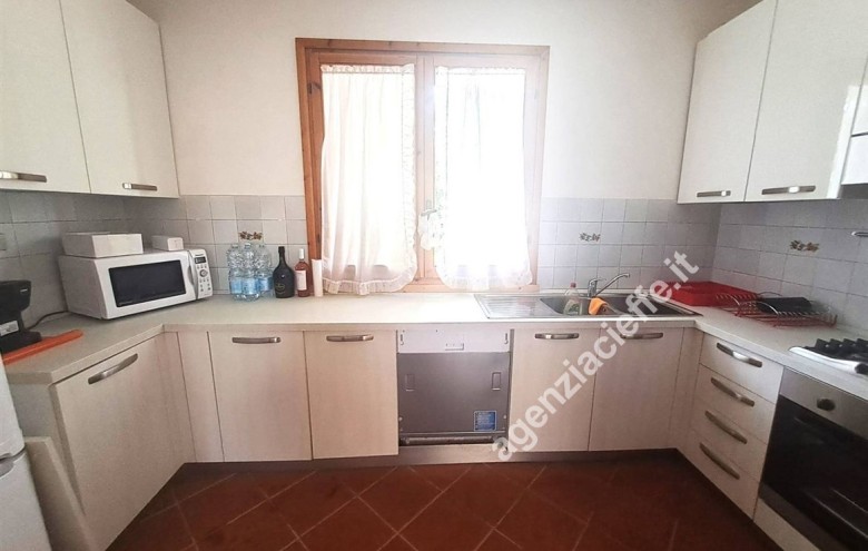 Bifamiliare in vendita a Montignoso