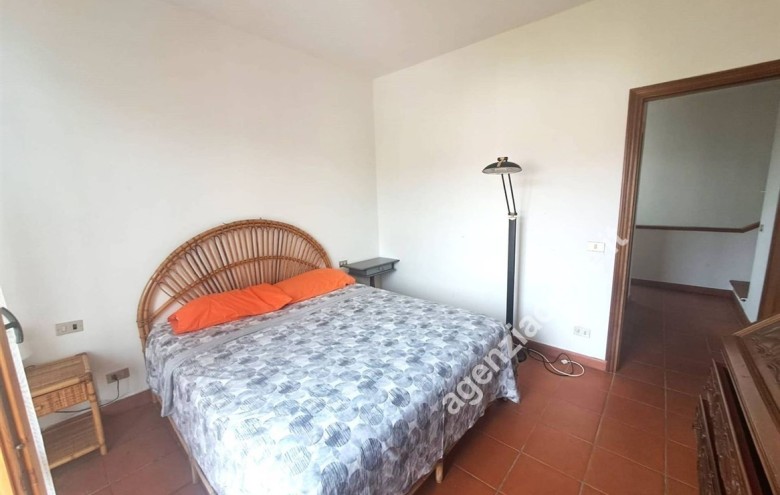 Bifamiliare in vendita a Montignoso