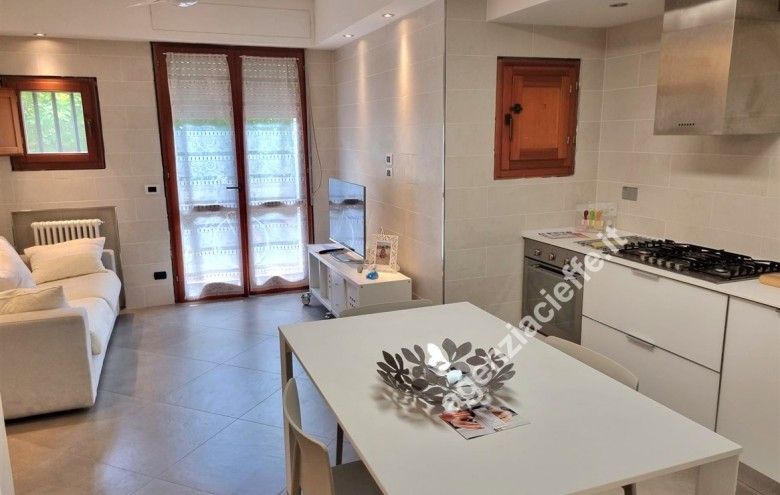 Villetta a schiera in vendita a Massa