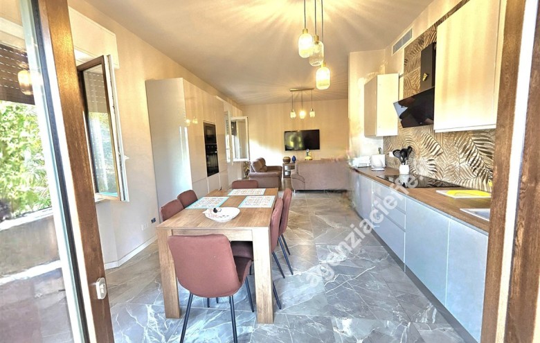 Appartamento in vendita a Massa