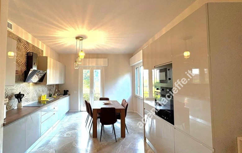 Appartamento in vendita a Massa