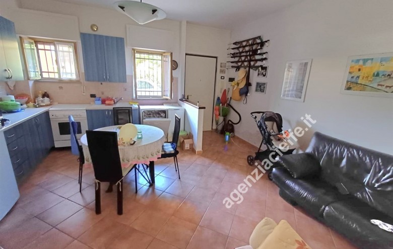 Villetta a schiera in vendita a Massa