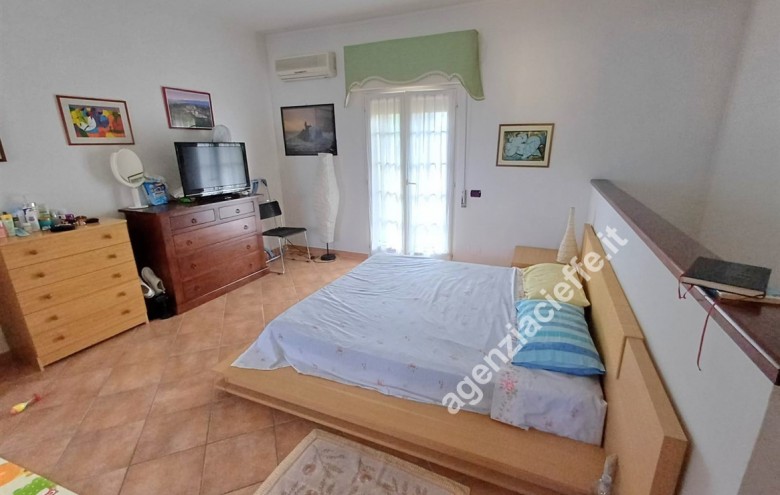 Villetta a schiera in vendita a Massa