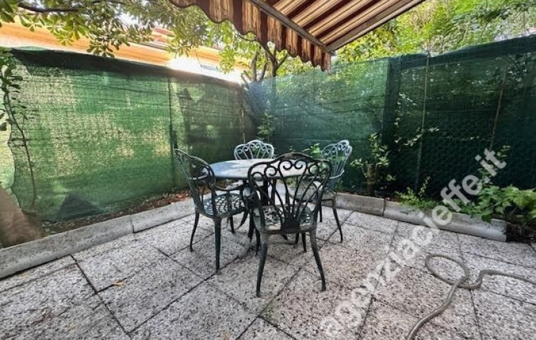 Villetta a schiera in vendita a Massa