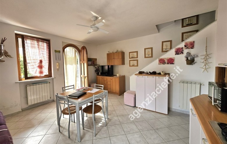 Villetta a schiera in vendita a Massa