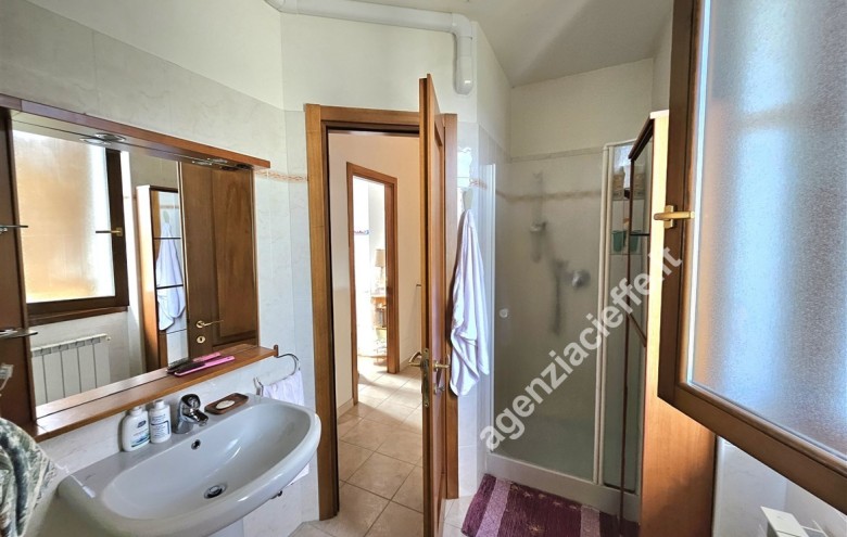 Villetta a schiera in vendita a Massa