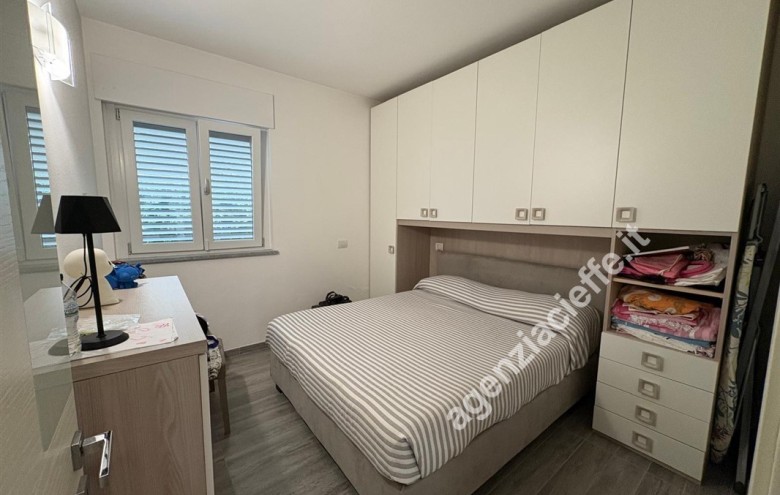 Appartamento in vendita a Montignoso