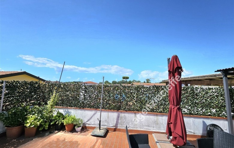 Appartamento in vendita a Massa