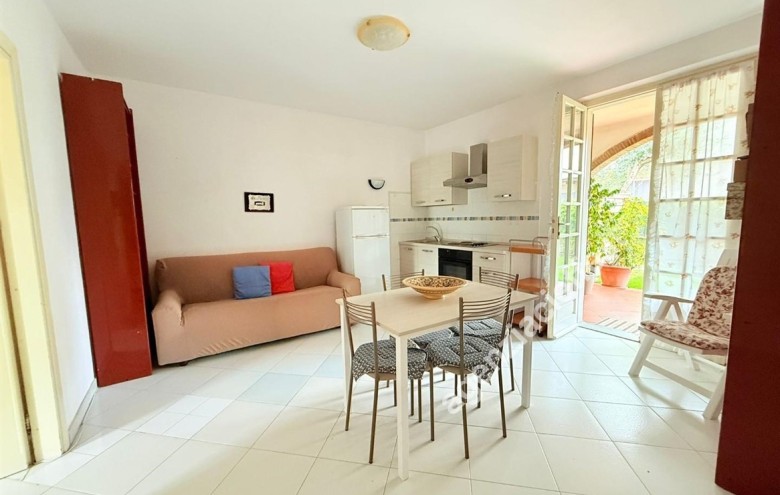 Bifamiliare in vendita a Massa