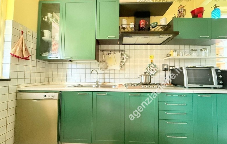 Bifamiliare in vendita a Massa