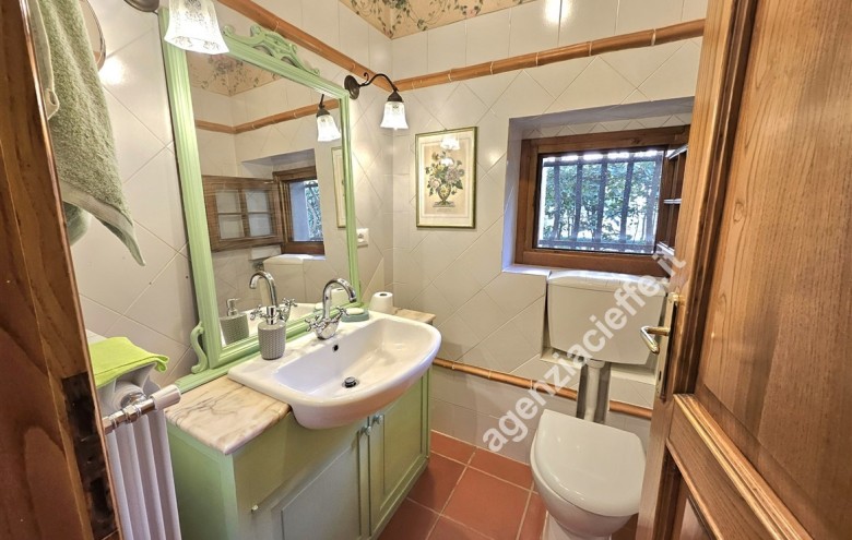 Villa singola in vendita a Massa