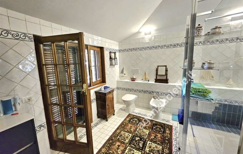 Villa singola in vendita a Massa