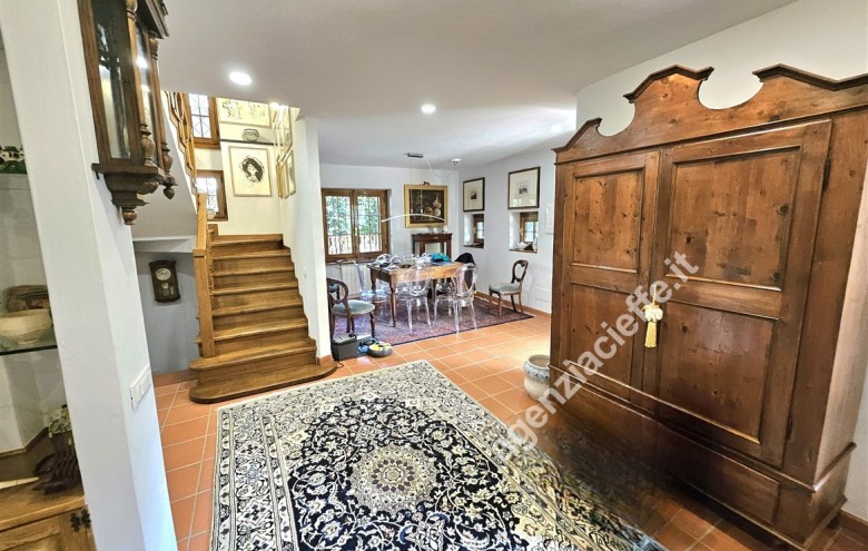 Villa singola in vendita a Massa