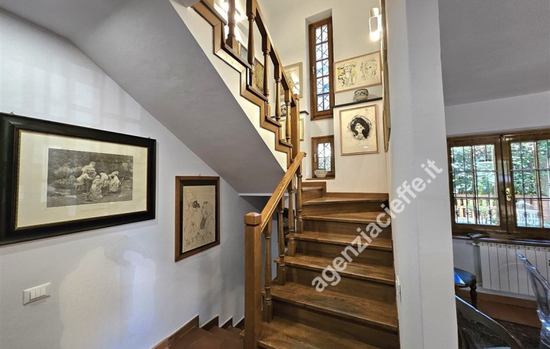 Villa singola in vendita a Massa