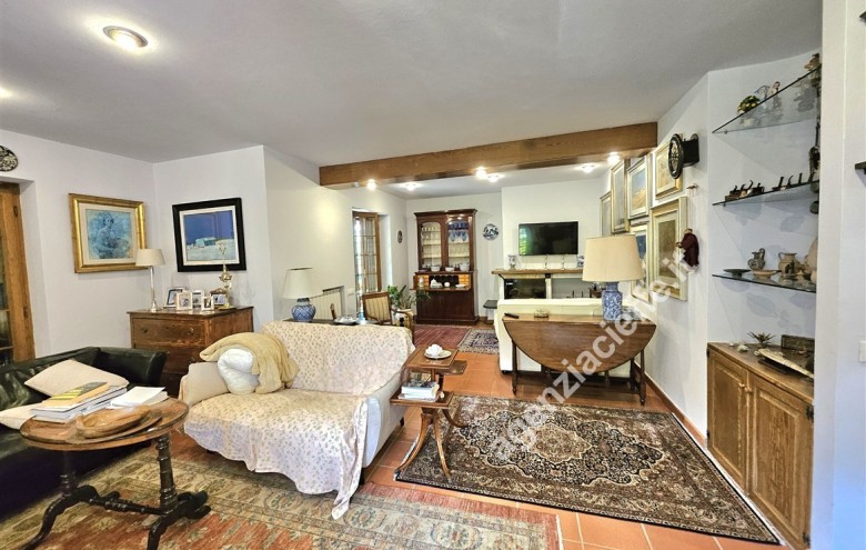 Villa singola in vendita a Massa