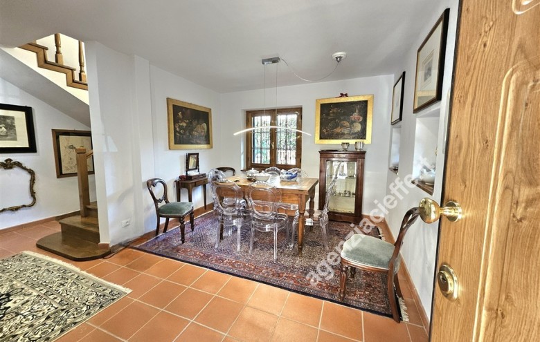 Villa singola in vendita a Massa