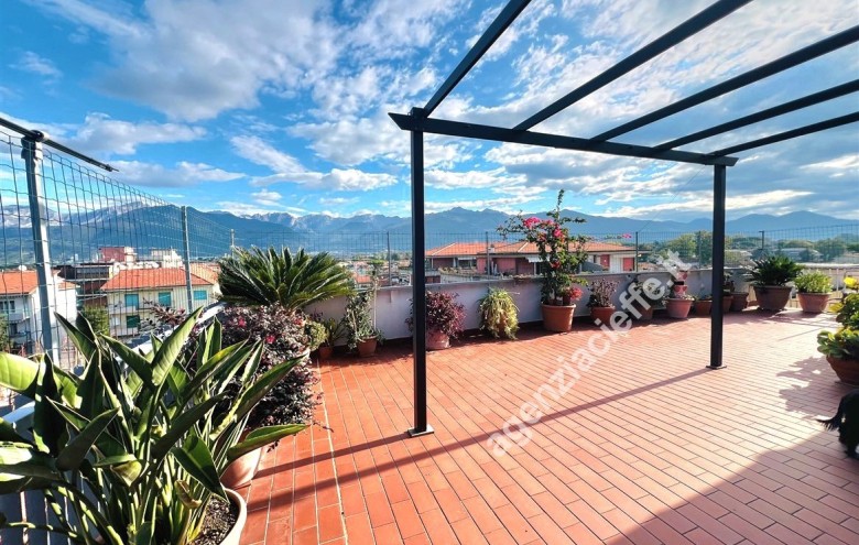 Attico in vendita a Massa