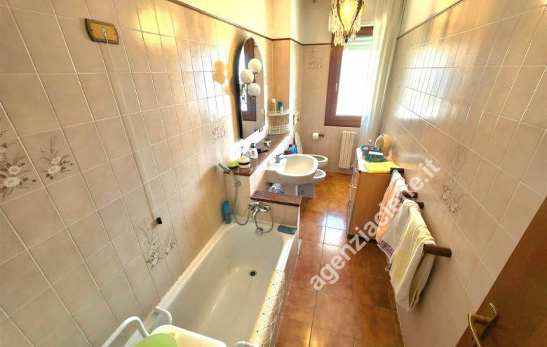 Appartamento in vendita a Massa