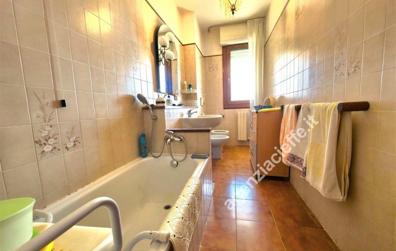 Appartamento in vendita a Massa