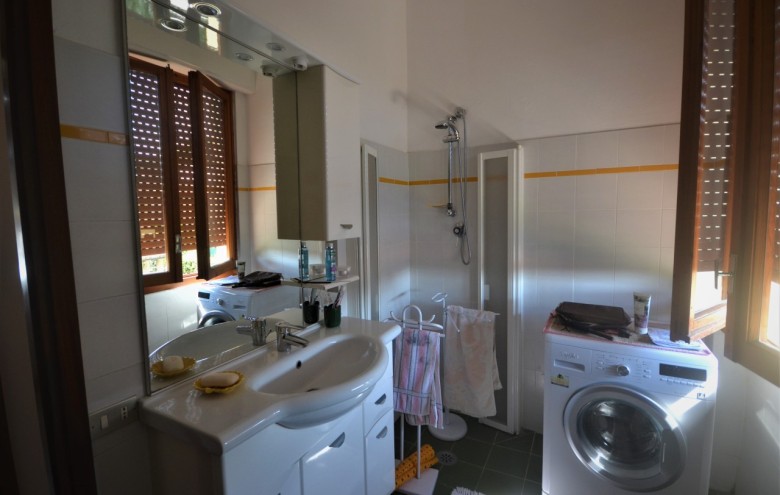 Bifamiliare in affitto a Pietrasanta