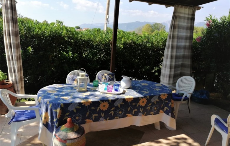 Bifamiliare in affitto a Pietrasanta