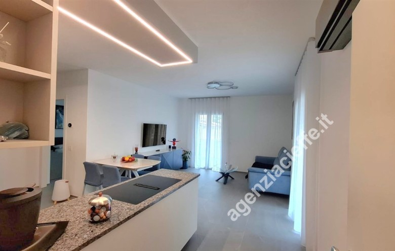 Appartamento in vendita a Carrara
