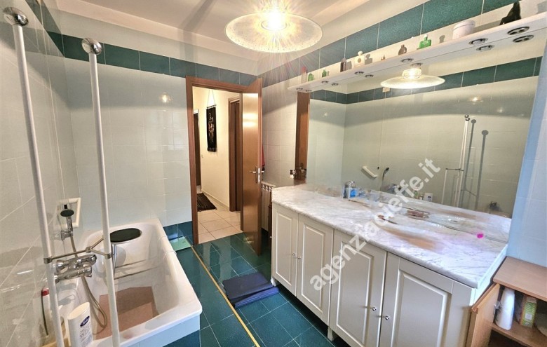 Appartamento in vendita a Massa