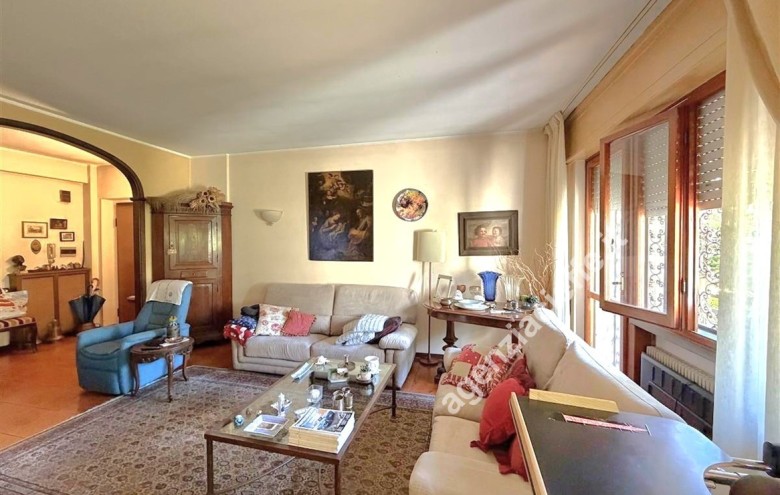 Appartamento in vendita a Massa