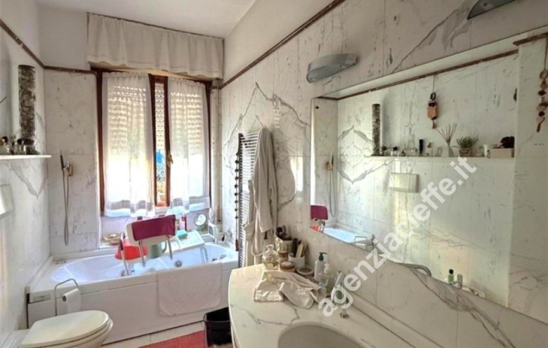 Appartamento in vendita a Massa