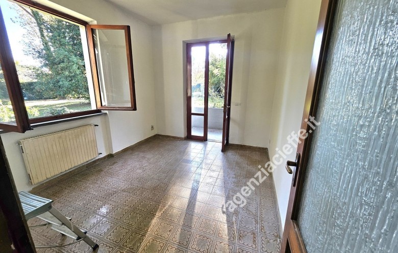 Bifamiliare in vendita a Massa