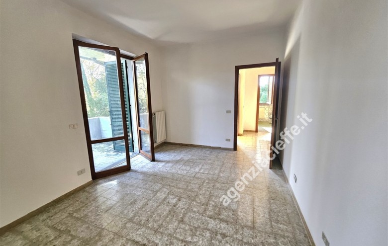 Bifamiliare in vendita a Massa