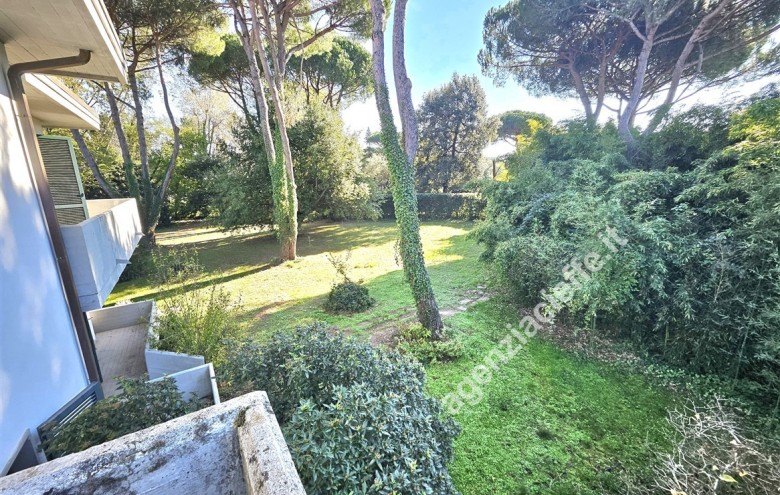 Bifamiliare in vendita a Massa