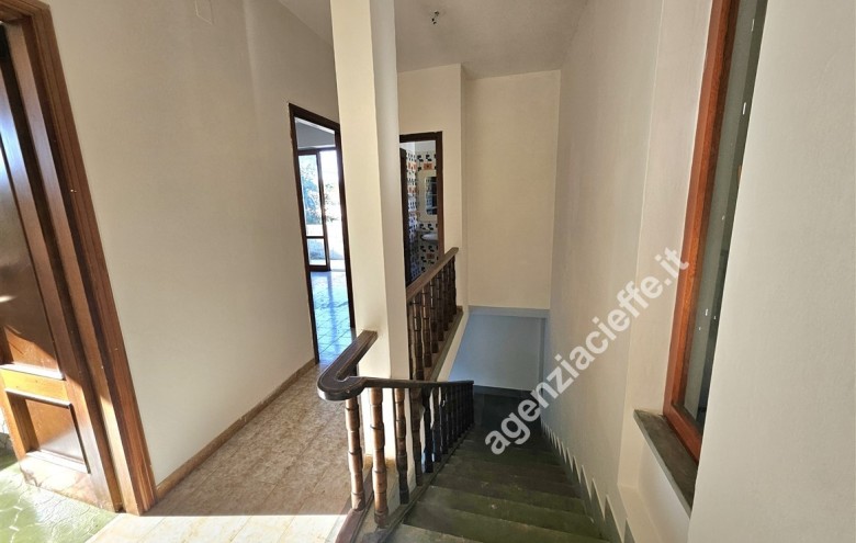 Bifamiliare in vendita a Massa