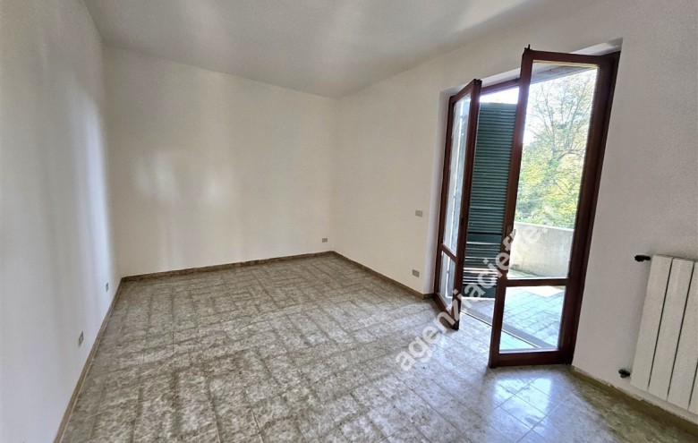 Bifamiliare in vendita a Massa